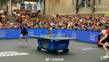 从阿贾克斯 从阿贾克斯