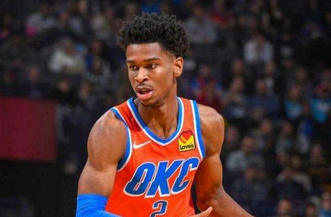 亮相便吸引 亮相便吸引